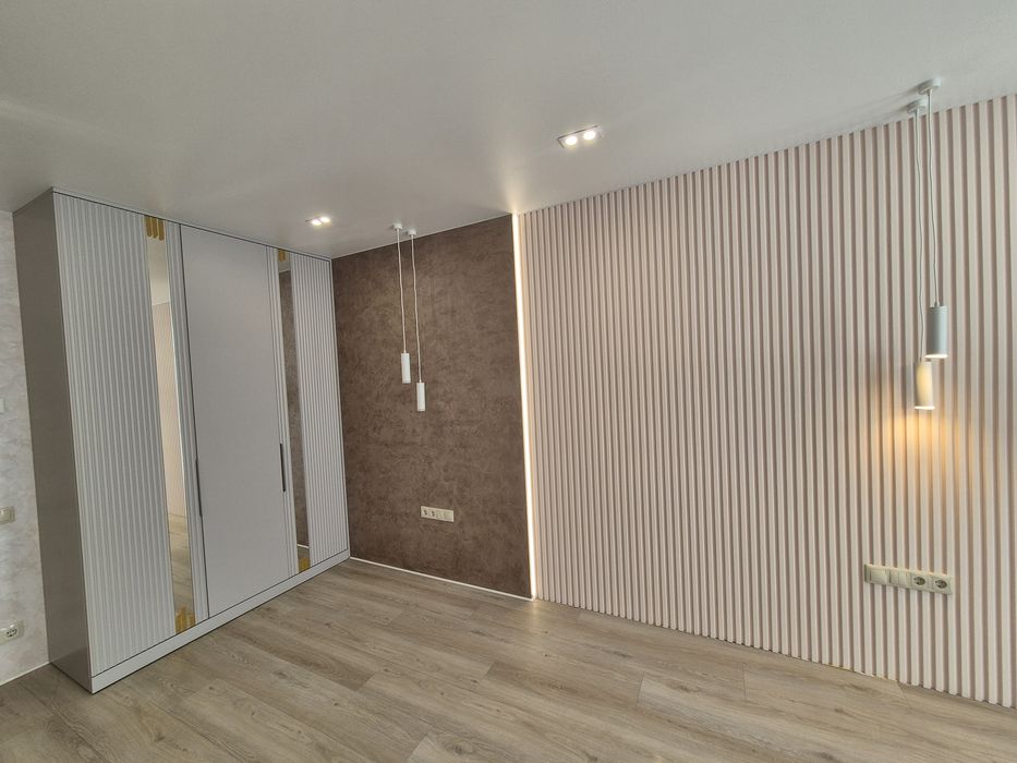 Продам квартиру з дизайнерських ремонтом