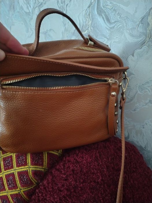 Сумка жіноча шкіряна