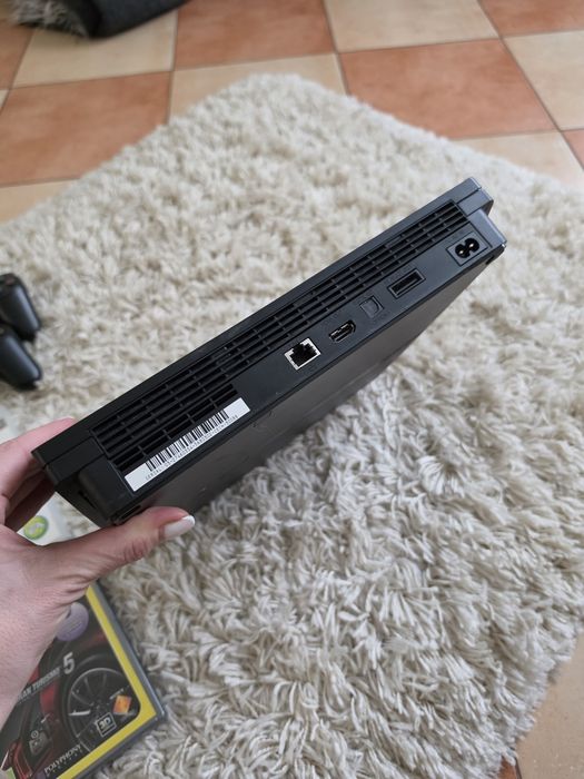 Продам ігрову  приставку Sony Playstation 3