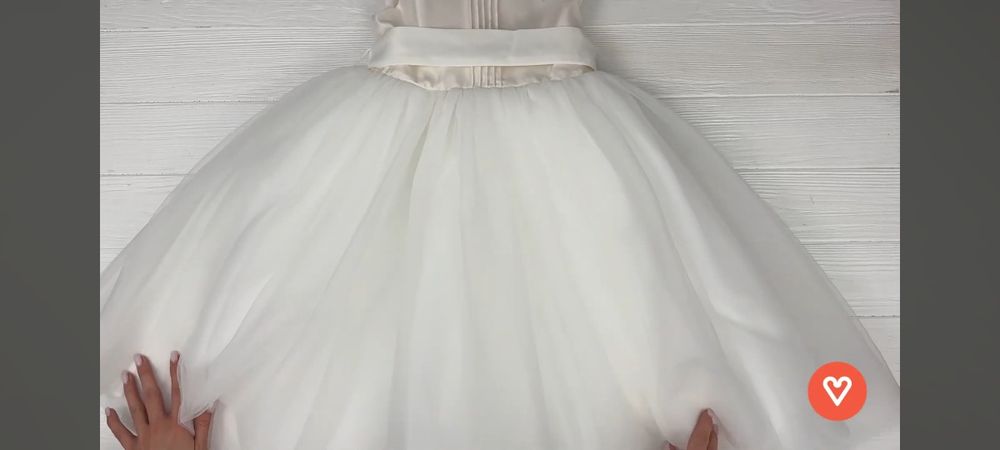 Неймовірно красива випускна сукня  від Matalan