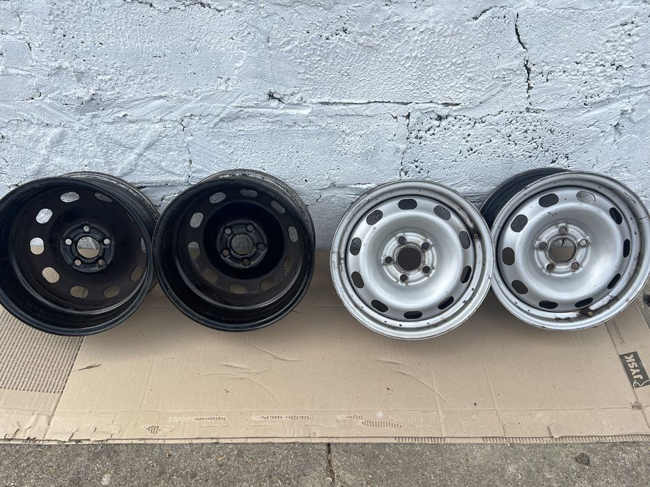 Oryginalne felgi stalowe
