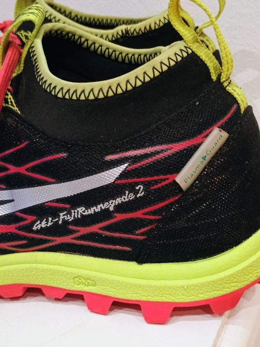 Buty sportowe Asics rozm.39,5