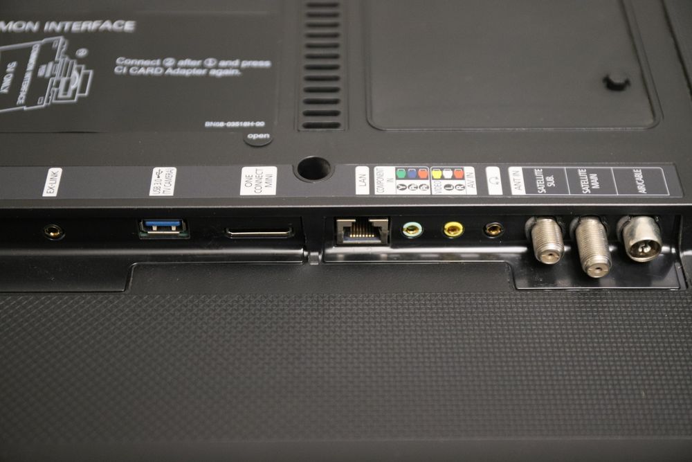 Samsung   UE55JU7590T    55   дюймов