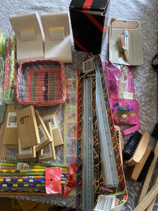 Material escolar 2€ cada