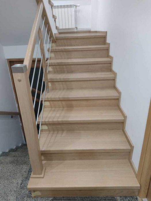 Schody balustrady z drewna