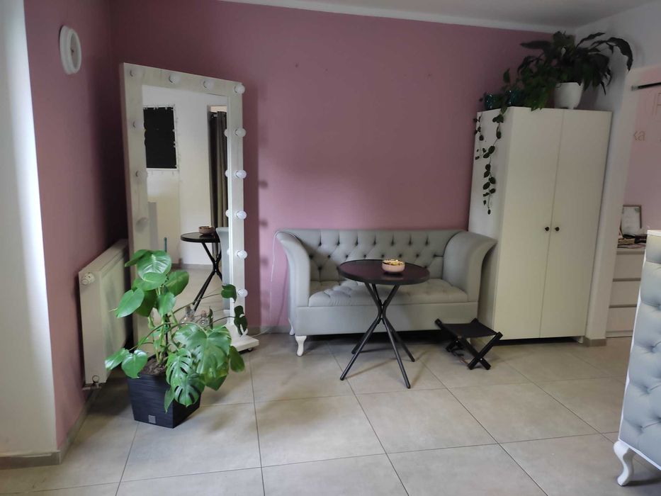 Lokal użytkowy, miejsca parkingowe, blisko Centrum ...