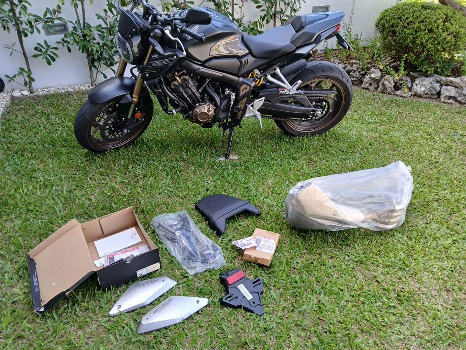 Honda CB650R 95 Cv (70 Kw) Full Extras