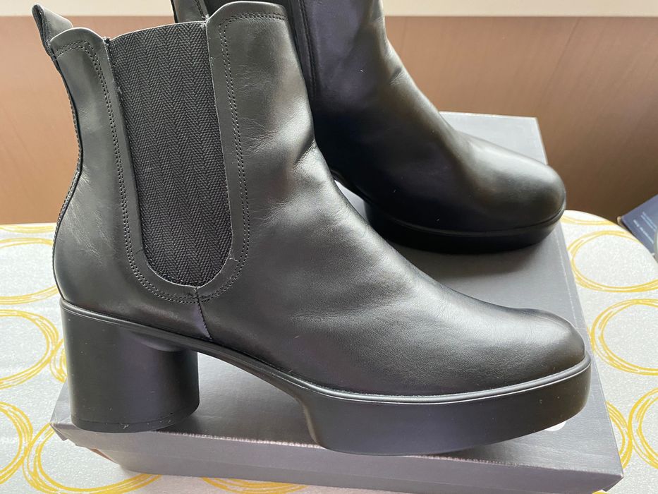 Жіночі ботильйони ECCO shape sculpted motion 35