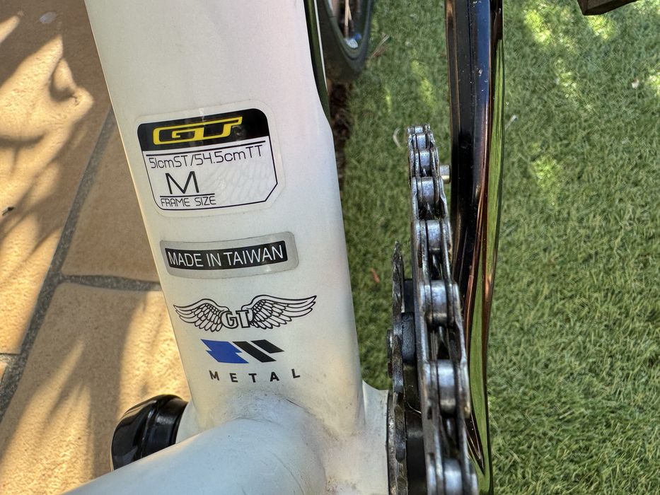 Bicicleta de estrada GT Series 3