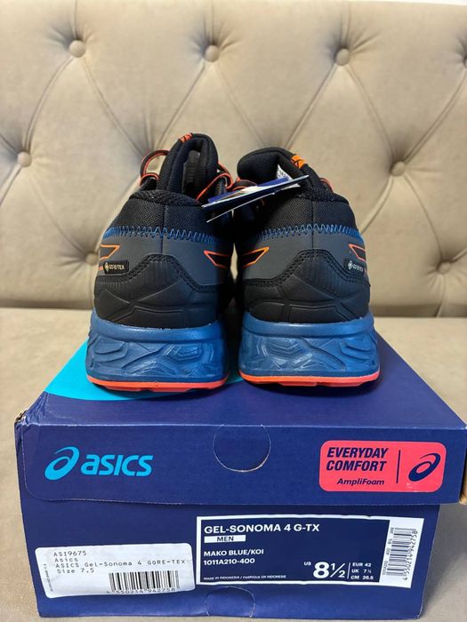 Asics  на gore-tex