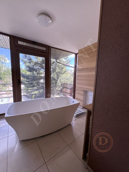 Оренда будинка  можливо на місяць