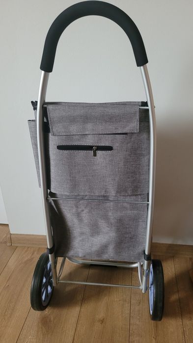 Nowy wózek zakupowy