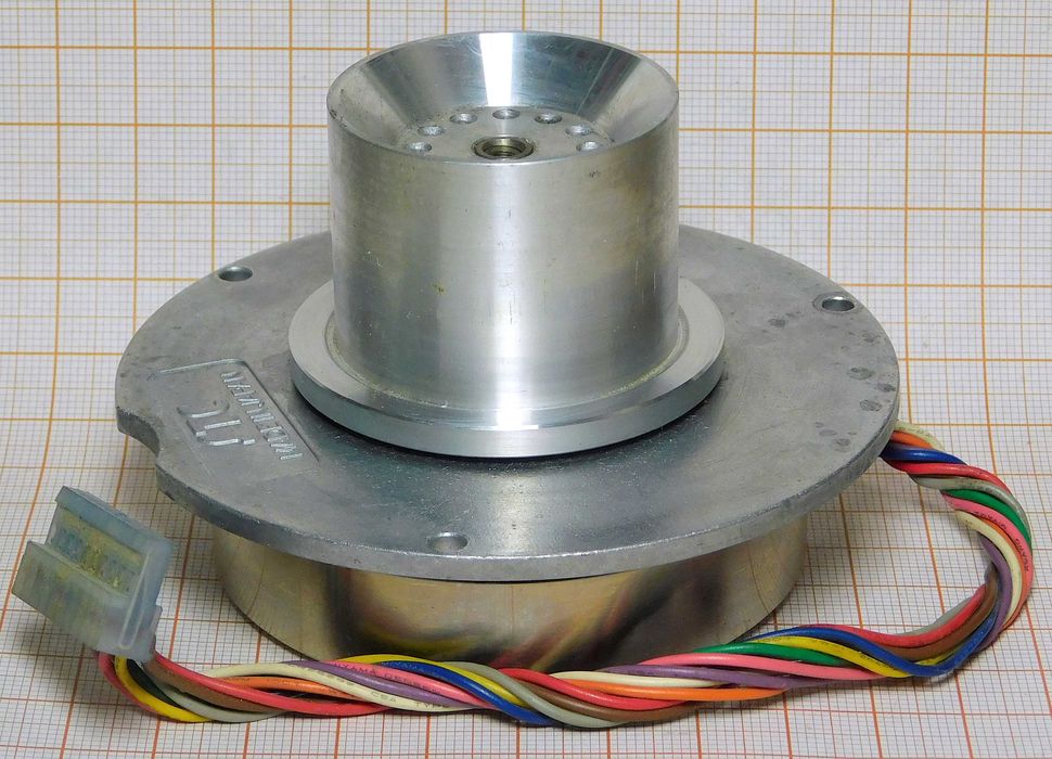 Silnik bezszczotkowy z napędu dyskowego Shinano JAPAN [k31]