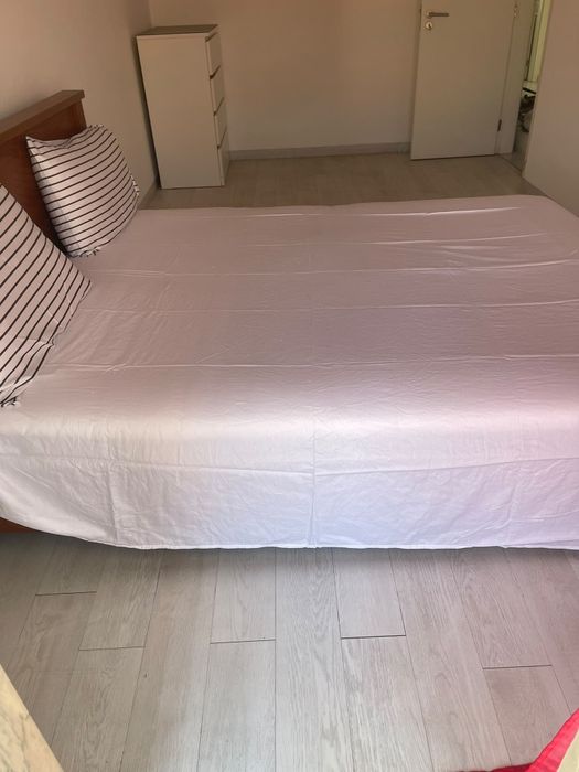 Quarto pra casal a alugar