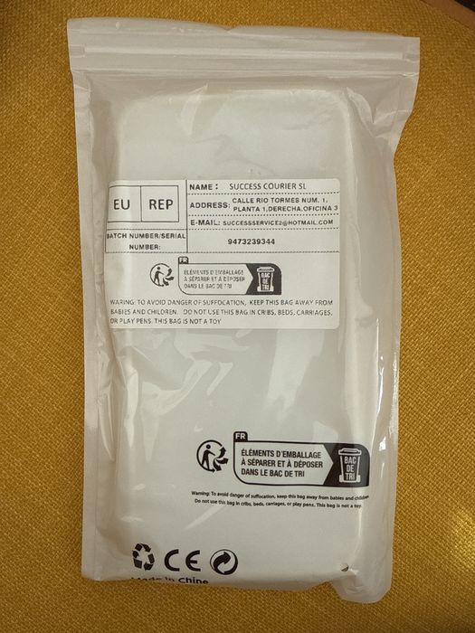 Capa iPhone15 pro max branca