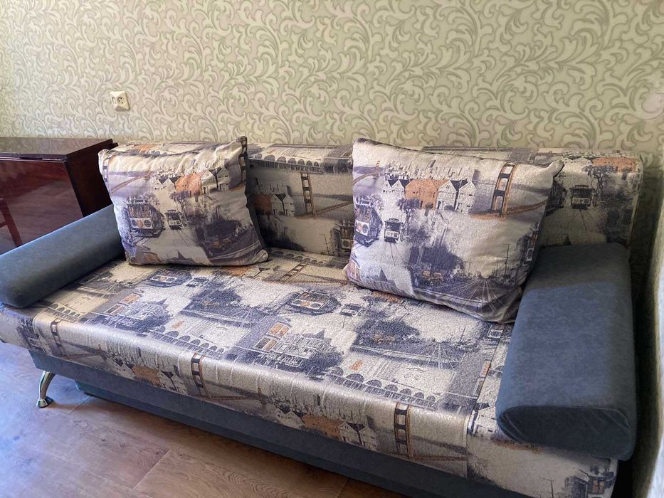 Здаю двокімнатну квартиру на вул. Новопольова,94  БЕЗ КОМІСІІ 12000грн.