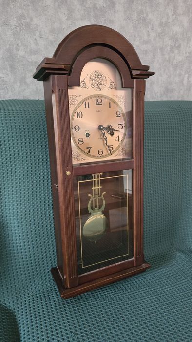 Zegar ścienny mechaniczne, retro