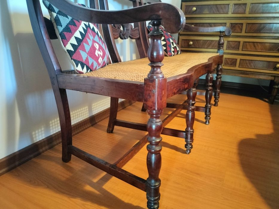 Canapé clássico antigo