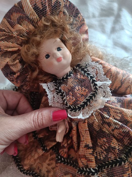 Bonecas de porcelana