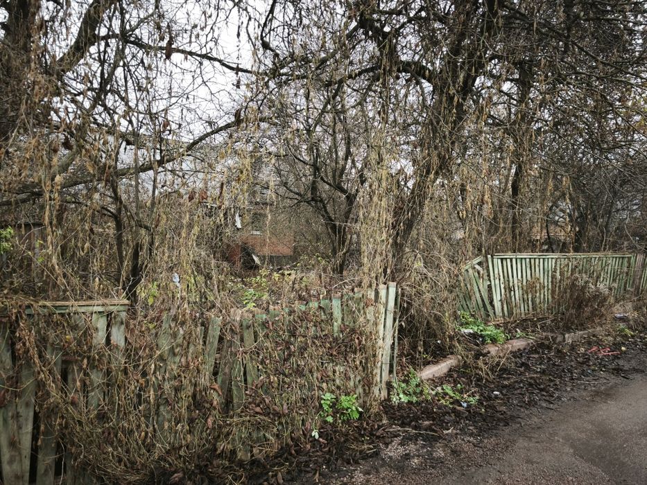 Продаж фасадного коммерческого участка