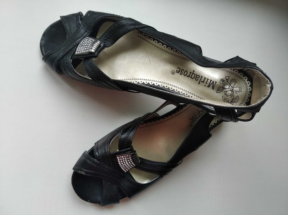 босоножки женские новые, р. 37