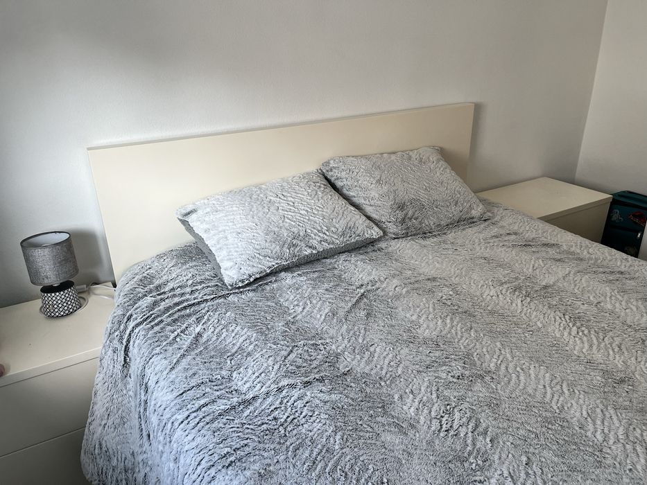 Quarto de casal lacado branco