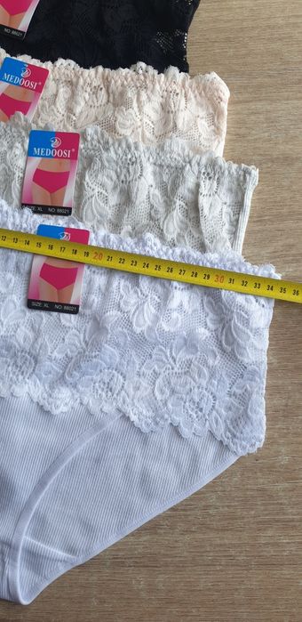 4×Damskie majtki figi z koronką XL