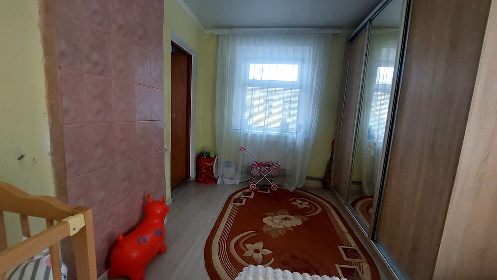 Продам 2-кімнатну квартиру. Вул.Вірменська,16.