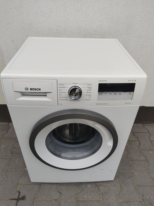 Пральна машина BOSCH  7 kg. з Європи. Інвертор.