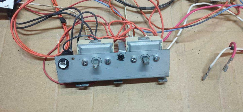 Варочная поверхность Gorenje. Разборка, запчасти, конфорки, краны