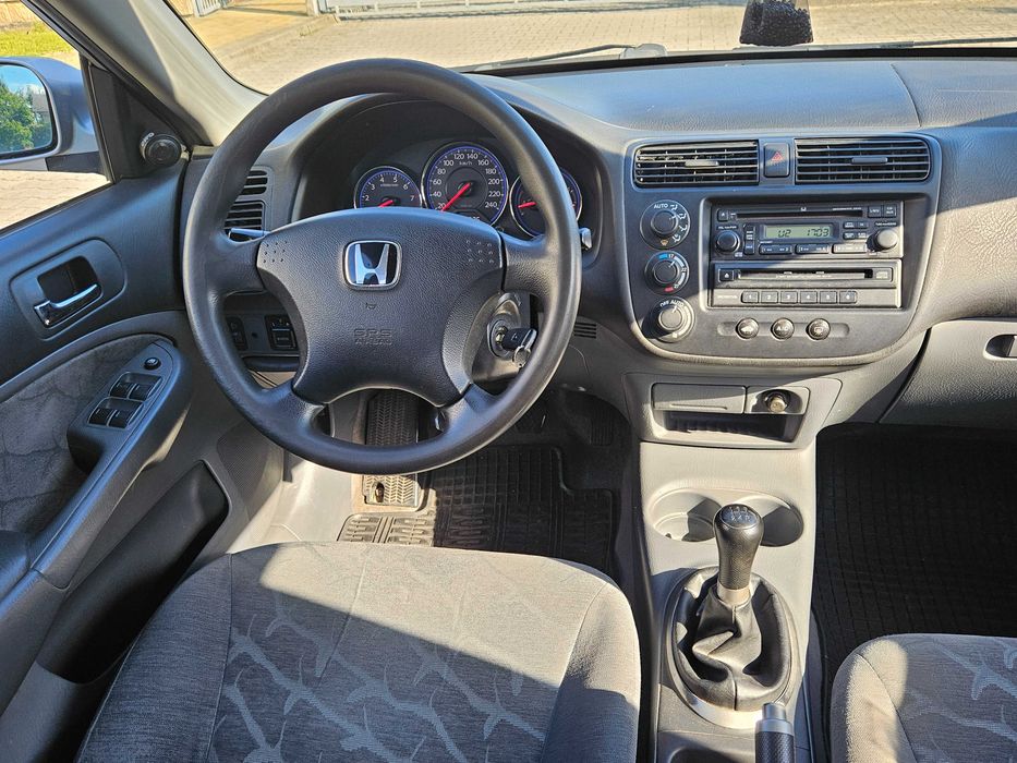 Honda Civic VII Sedan 1.6 Vtec 110KM 2005 Salon PL