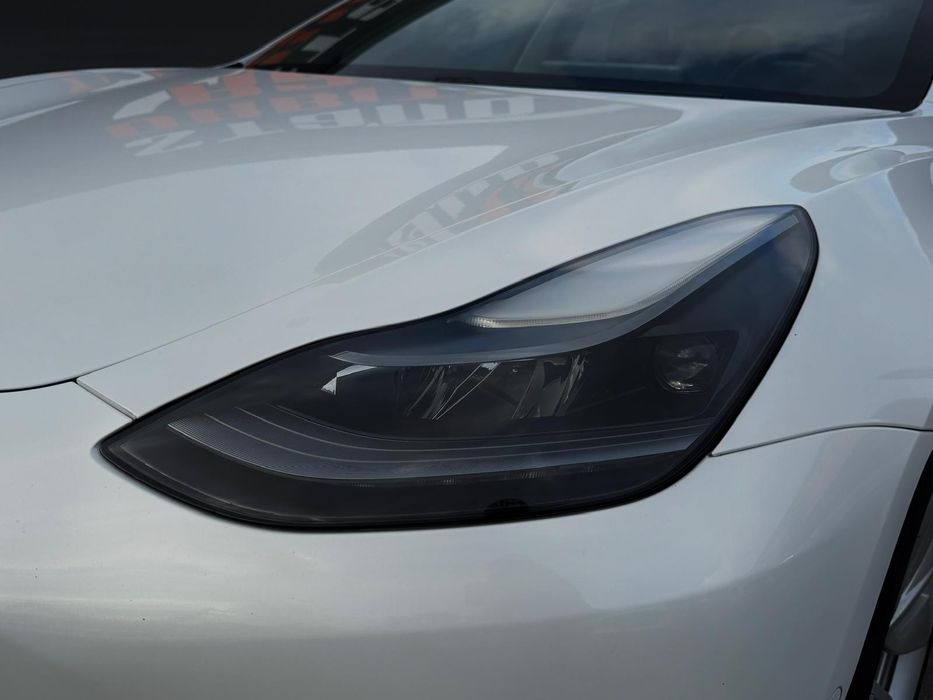 Tesla Model 3 Standard Range Plus RWD
