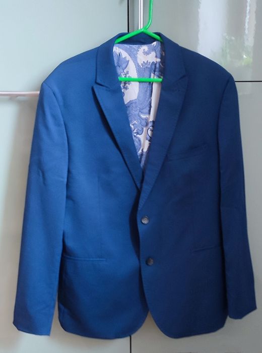 Garnitur granatowy firmy Bytom