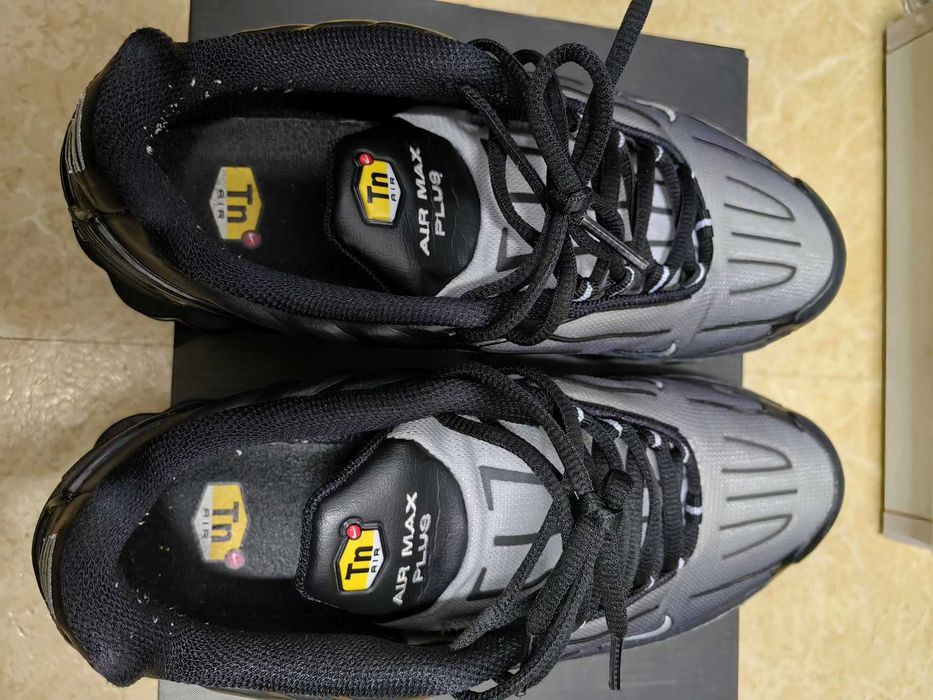 Air_Max_TN_Plus_Czarny III 42