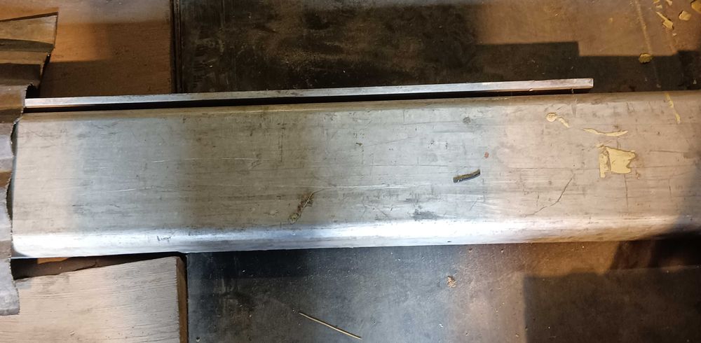 Швеллер алюминий высота 200 мм