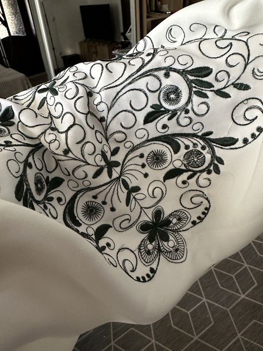 Парні вишиванки нові