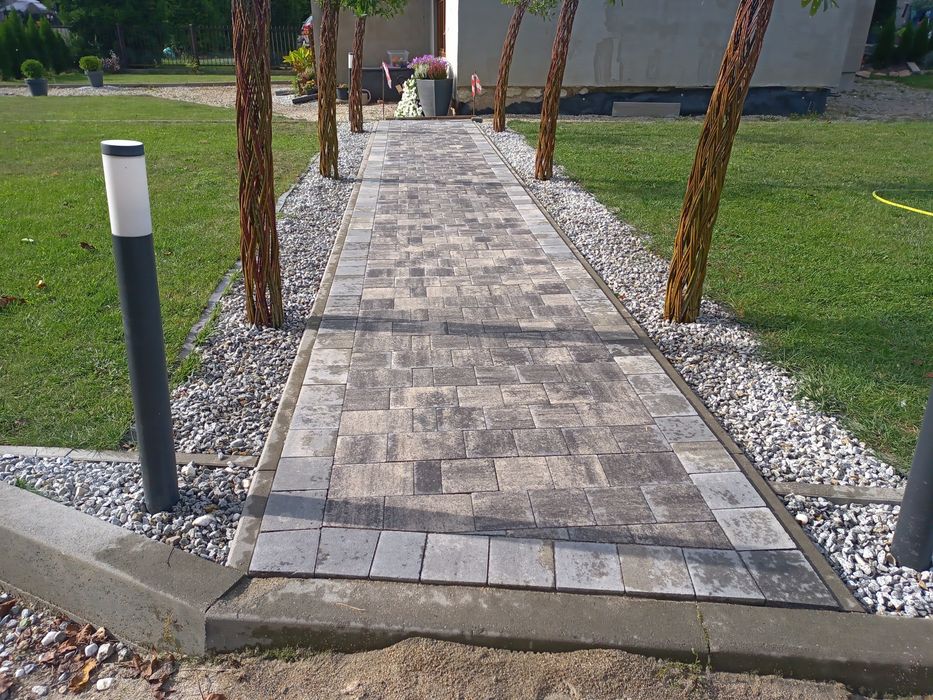 Układanie kostki brukowej jak i Granitowej