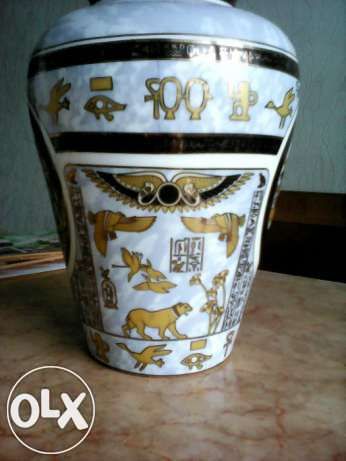 Продаю вазу. Фарфор. Египет.
