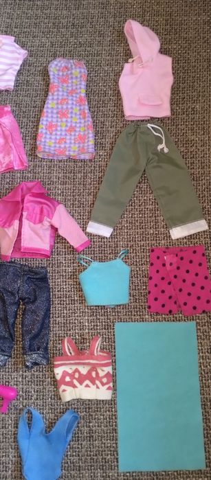 Lote roupas para Barbie