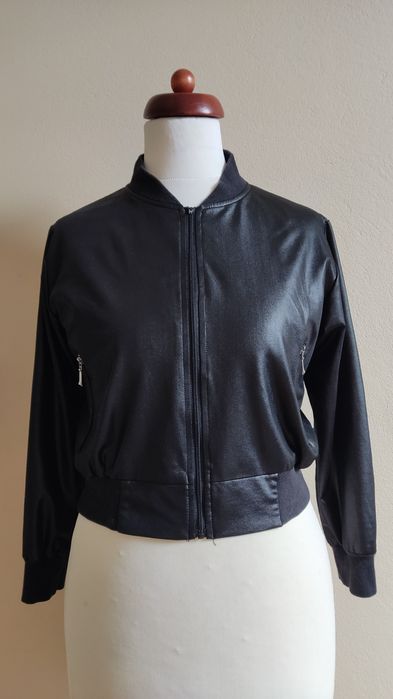 Czarna elegancka bomberka-rozm S,M