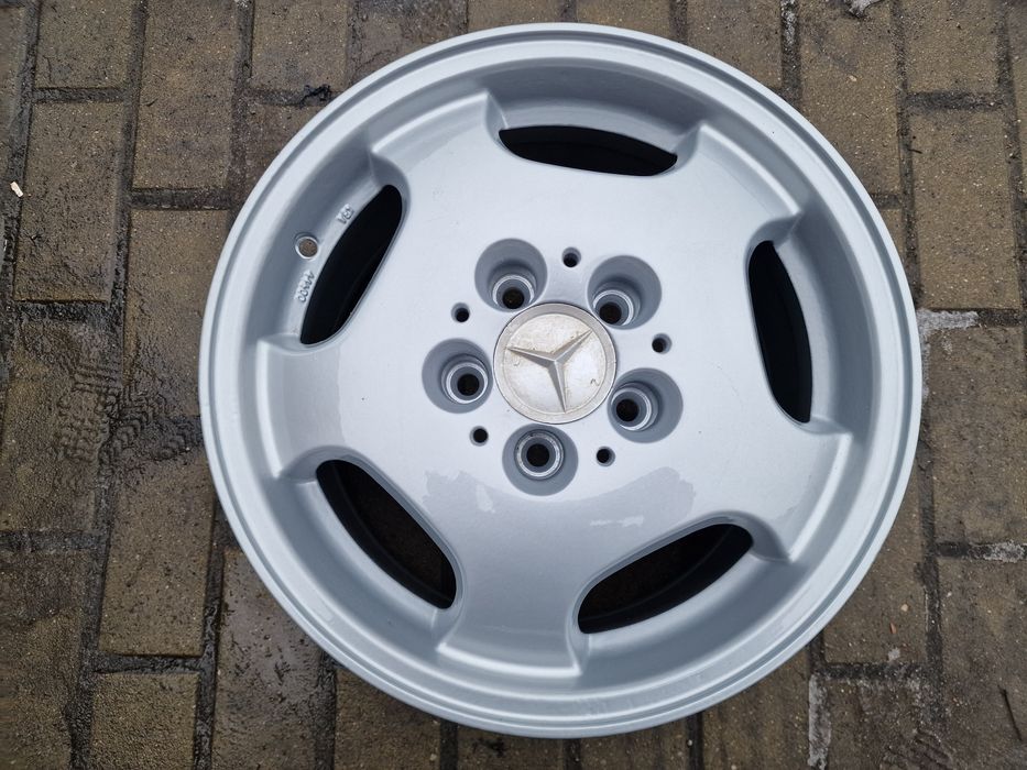 4× Felga aluminiowa mercedes dedicated 7.0" x 15" 5x112 ET 37