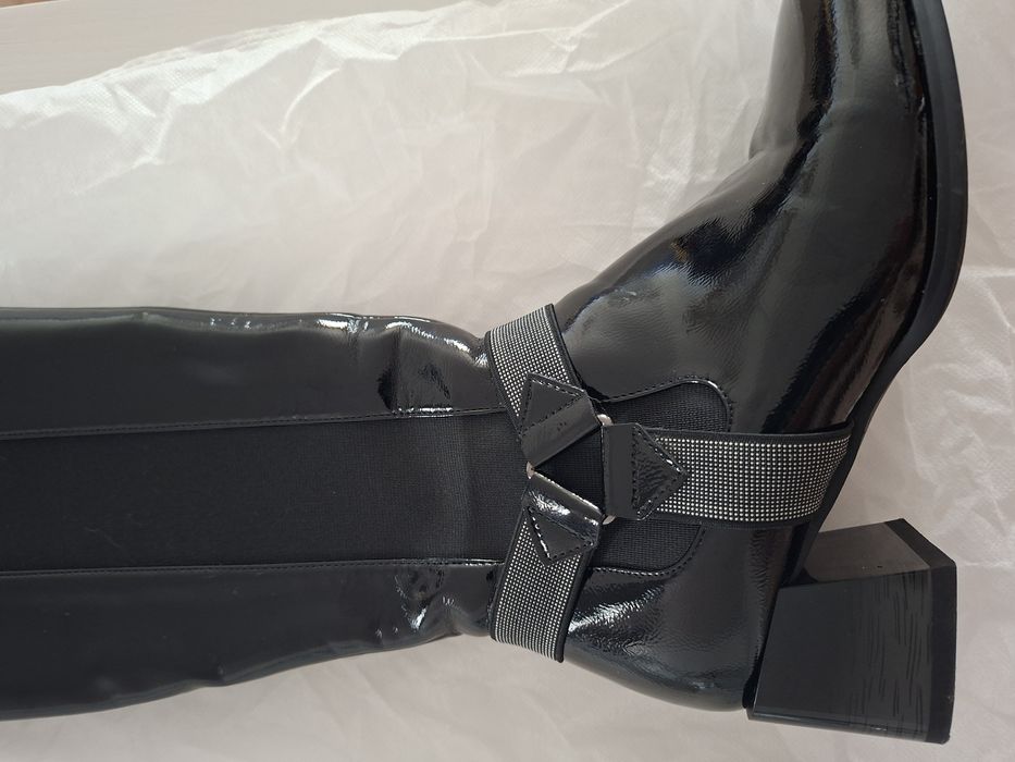 Bota cano alto verniz (tam 37)