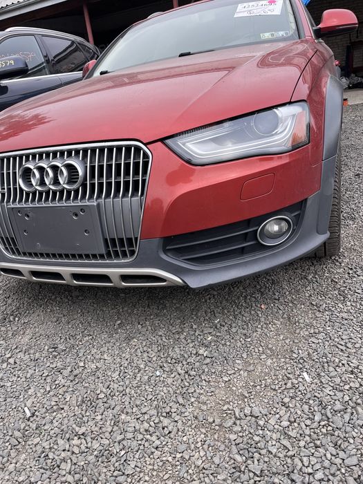 Передок комплектний Audi A4 B8 allroad 12-16 бампер фари крила капот