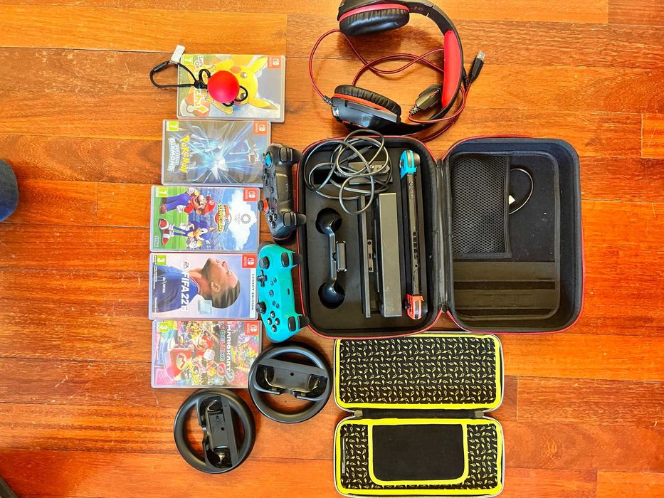 Nintendo Switch V2 com jogos e acessórios
