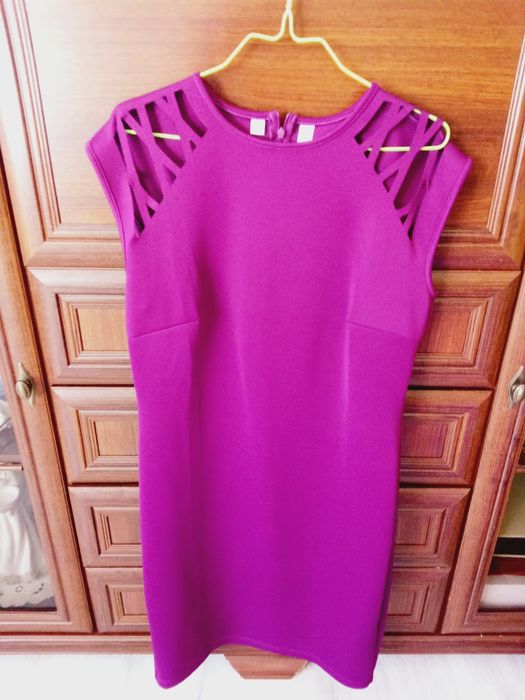 Sukienka bodyfirt 44
