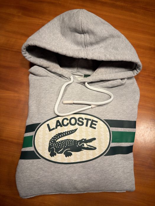 sweat lacoste.