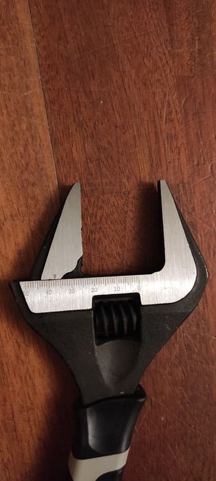 Разводной ключ 0-50мм