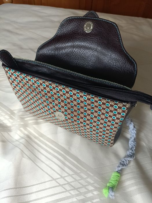 Bolsa  Retro em pele sintética e tecido