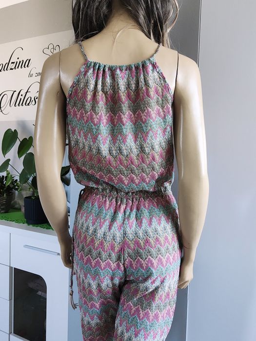 Letnie kombinezon damski na ramiączkach z szerokimi nogawkami 36