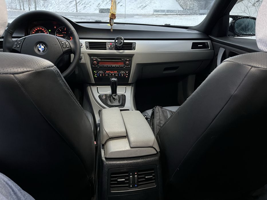 BMW E91 3 Series